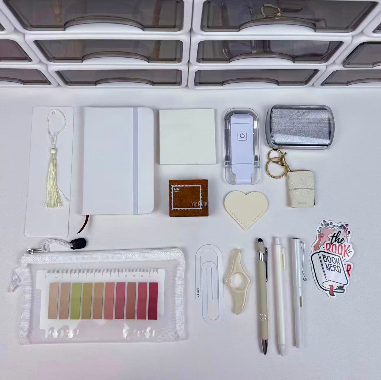 16pcs Cheap Deluxe Bookish Bundle