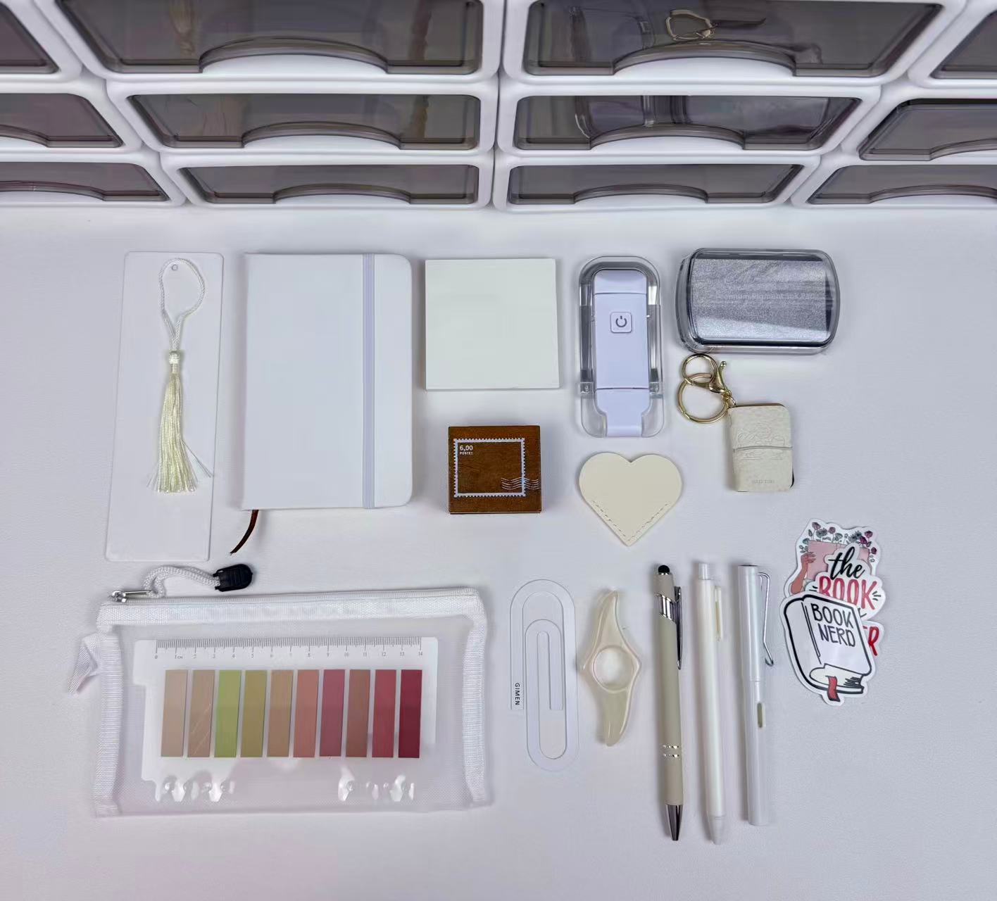 16pcs Cheap Deluxe Bookish Bundle