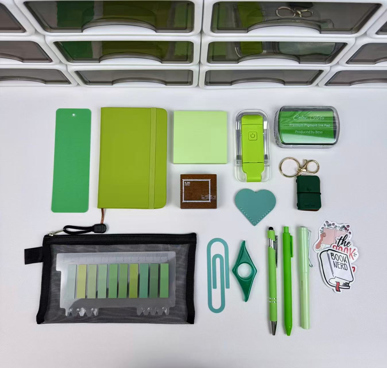 16pcs Cheap Deluxe Bookish Bundle